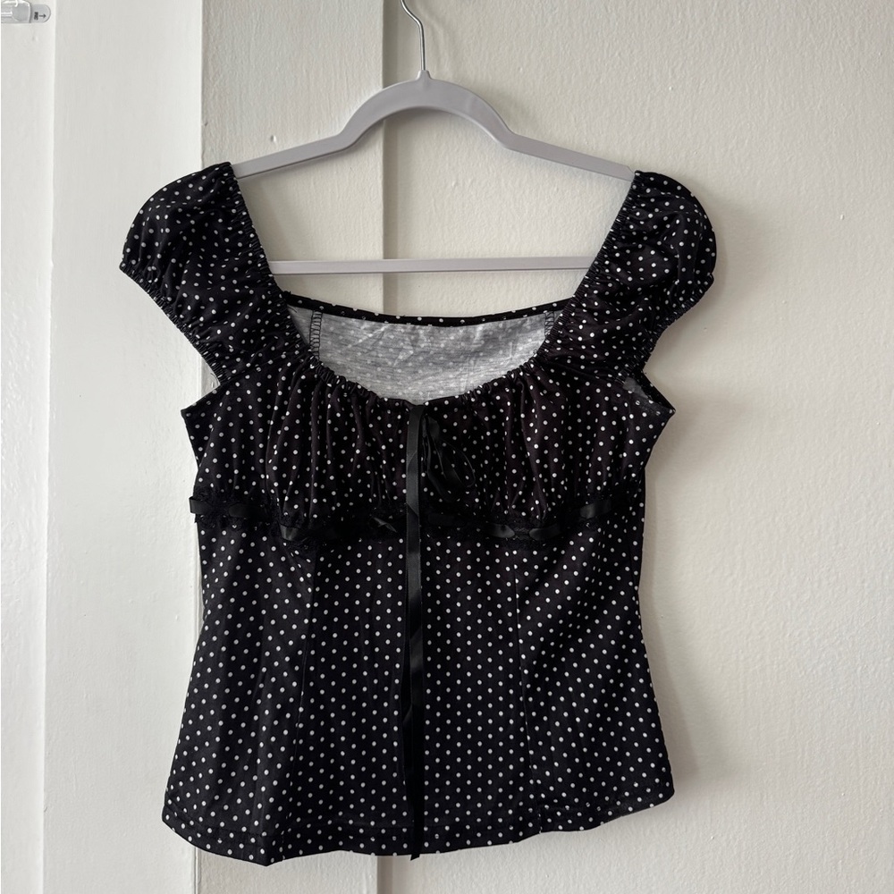 Bundle of Medium Black and White Tops